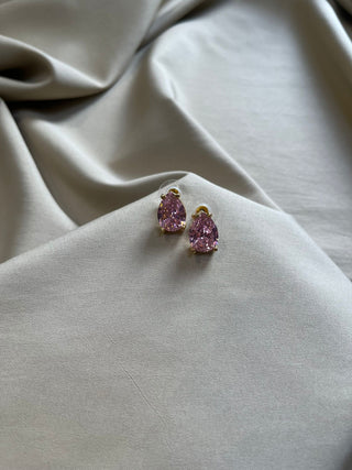 A Y R A earrings in pink