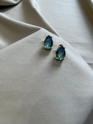 A Y R A earrings in blue-green